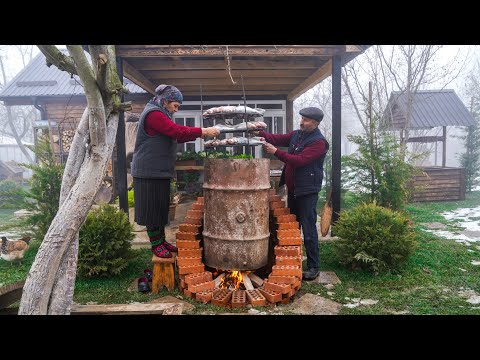 Видео: Копчение Рыбы в Бочке - Сельдь Горячего Копчения
