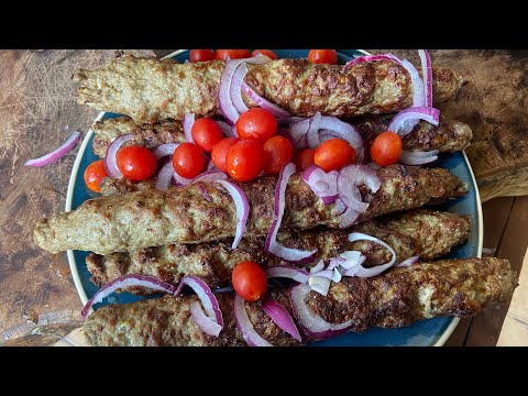 Видео: ЛЮЛЯ-КЕБАБ НА МАНГАЛЕ. Вкусный рецепт! 