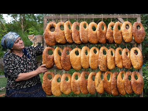 Видео: Каак-хлеб на дровах с тыквенными семечками — Настоящий деревенский вкус 🌿🔥