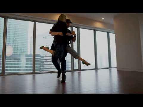 Видео: Танцуют друг с другом впервые в жизни. Танго нуэво. Павел Собирай и Ксения Смильгевич.