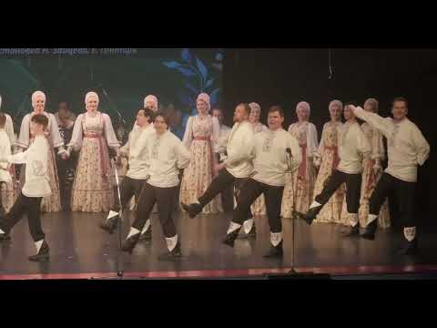 Видео: Я сажу, сажу капусту - УРАЛЬСКИЙ НАРОДНЫЙ ХОР