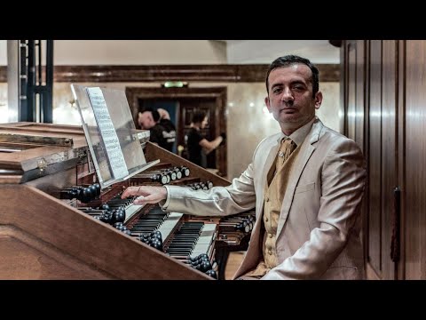 Видео: Вселенная Баха: все токкаты и фуги для органа – концерт в Соборе на Малой Грузинской