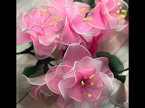 Видео: #светильникиизкапрона МК Ночник "а-ля Лотос" Цветы из капрона/ Часть 1