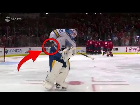 Видео: Безумие, я никогда не видел, чтобы вратарь пытался это сделать...