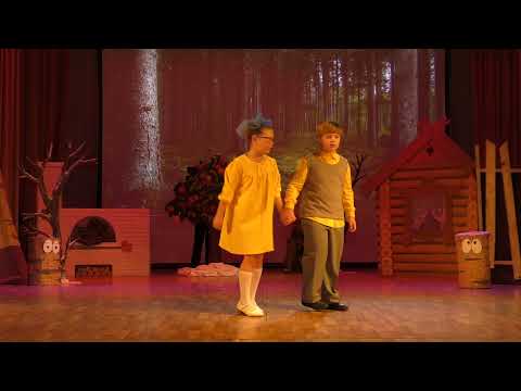 Видео: НОВОГОДНИЕ ПРИКЛЮЧЕНИЯ МАШИ И ВИТИ