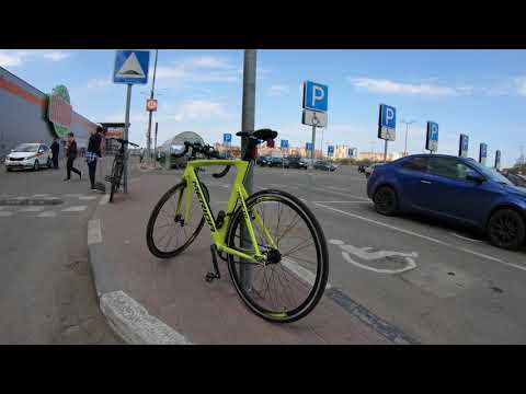 Видео: Гонка по городу Электросталь на FixiedGear Merida Reacto Track 500 (за свежей выпечкой в ТЦ"Глобус")