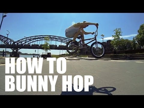 Видео: How to Bunny Hop on a BMX Bike - Как сделать Банни-хоп [Дима Гордей] | Школа BMX Online