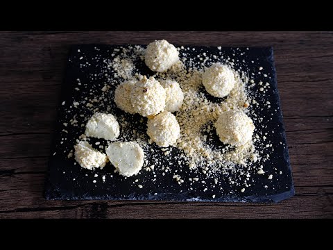 Видео: Трюфели с сыром ДОР БЛЮ в шоколадном корпусе и орешками/ truffles with cheese #конфеты #трюфели #сыр