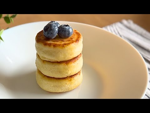Видео: Сырники Пышные и Нежные как в РЕСТОРАНЕ!  Как приготовить сырники из творога / Сырники рецепт