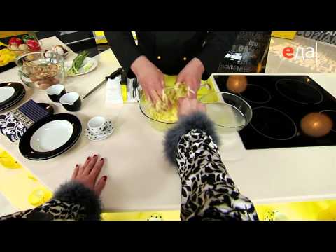 Видео: Форель с картофельными блинчиками