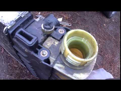 Видео: Как снять радиатор и расширительный бачок с bmw e34