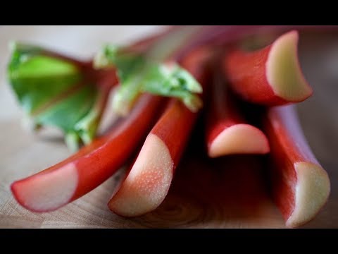 Видео: Кому рекомендуют употреблять ревень и почему