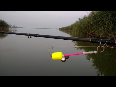 Видео: Ловля леща и карася на песчаном карьере