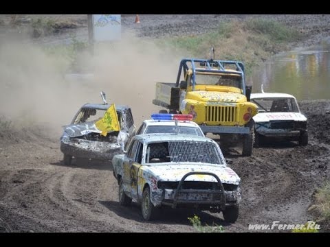 Видео: Гонки на выживание на тракторных гонках БизонТрекШоу-2013