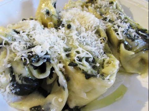 Видео: Итальянская свекровь готовит редкое, но очень вкусное блюдо Salame di verdura