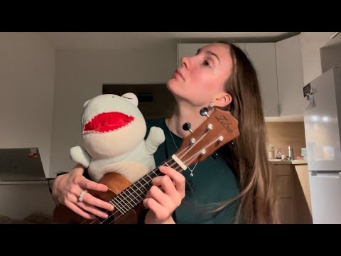 Видео: Чёрные очки - Комсомольск covered by hulfic ukulele