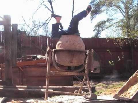 Видео: как сделать раствор для декоративного камня. черновая обмазка.  мастер класс от скульптора  Эльдара