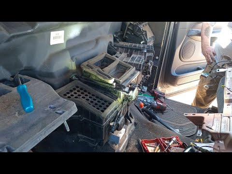Видео: 03 Ремонт двери обогревателя Dodge 1500 БЕСПЛАТНО. Отлично.