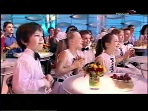 Видео: Маша и Настя Толмачёвы - Лапку дай