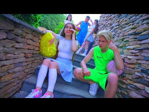 Видео: НЯКОЙ НАРАНИ ДАЯНА И РАЗКРИ ВСИЧКИ ТАЙНИ на мажоретките! Какво ще стане с лагера?