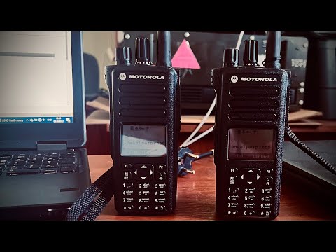 Видео: Програмування радіостанцій Motorola серії 4000 (DP4800 / DP4400 / DM4600)