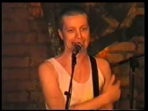 Видео: Ульи - Концерт в клубе "Свалка"