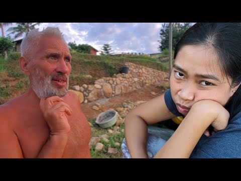Видео: Как мы пережили землетрясение | Получили план дома | Делаем стенку из камня | Жизнь в деревне 