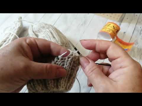 Видео: Очень простой узор на основе резинки 2 *2. Мастер класс 🧶🧶