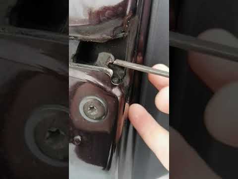 Видео: Не закрывается дверь лада ларгус и семейство рено.