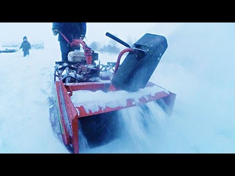 Видео: Правильный снегоуборщик для мотоблока. С цепями на колёса облом.