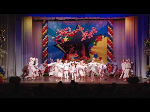 Видео: Народный хореографический коллектив «Офелия» - «Колесо»