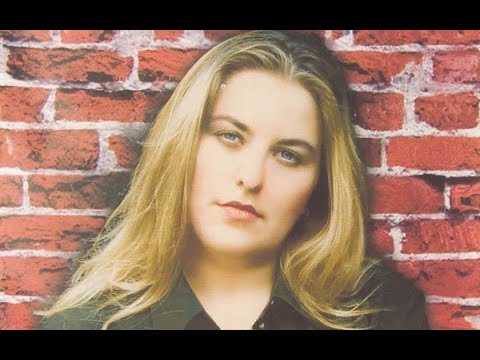 Видео: Трагедия Кати Огонёк | Муж-тиран, ложь и мифы ее жизни