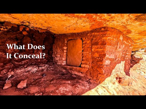 Видео: Я нашёл древнюю дверь, закрытую на протяжении столетий. О чём она нам говорит?