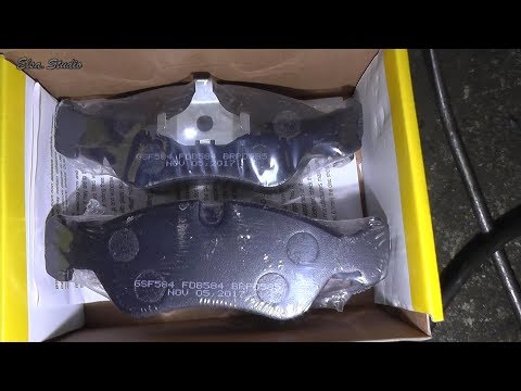 Видео: Замена передних тормозных колодок Opel Vectra B