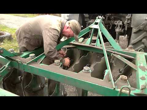 Видео: РАЗРАБОТКА ЗАЛЕЖНОЙ ЗЕМЛИ ДИСКОВЫМ АГРЕГАТОМ АГ 2.4