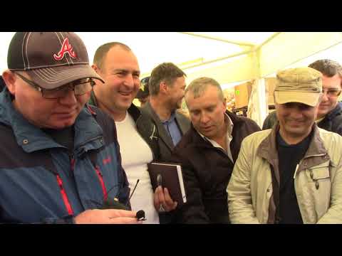 Видео: Пчеловодство.Центрифуга для откачки забруса.Меллиса -93