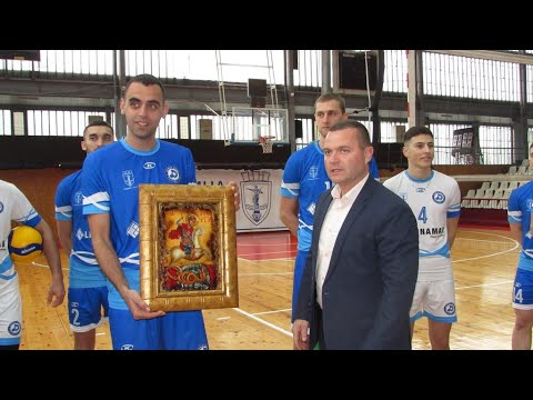 Видео: Златна значка за треньора на ВК „Дунав“, икона ще пази отбора