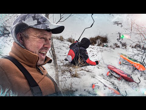 Видео: ПЕРВЫЙ ЛЁД УХОДИТ ИЗ ПОД НОГ | Чуланов с Пашульком открыли сезон