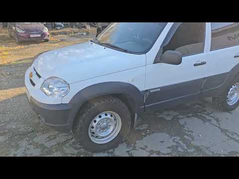 Видео: Chevi-niva 16-17г.э,825т.р,1-хоз,почти новая