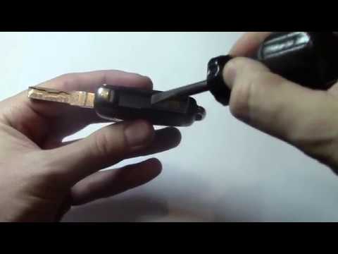 Видео: Замена батарейки пульт Skoda