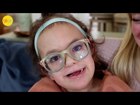 Видео: Жизнь с трисомией 18 (дополнительная 18-я хромосома)