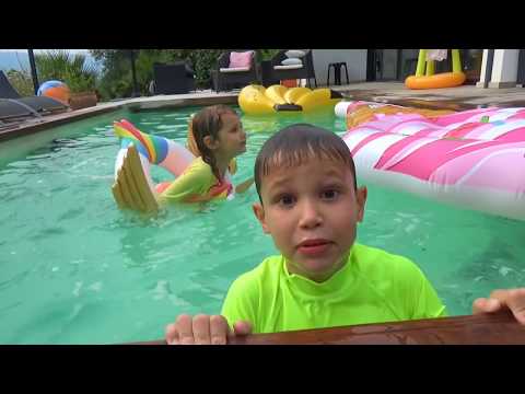 Видео: МАКСУ НЕ ВЕЗЕТ Челлендж ОБЫЧНОЕ против НАДУВНОГО