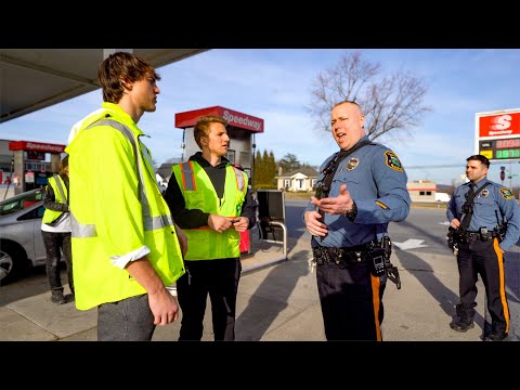 Видео: Поддельный розыгрыш от работника заправочной станции!