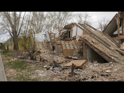 Видео: Горняк заполонили разрушенные дома