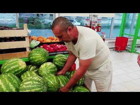 Видео: КАК 100% выбрать ИДЕАЛЬНЫЙ СПЕЛЫЙ И КАЧЕСТВЕННЫЙ арбуз в ПЯТЕРОЧКЕ.