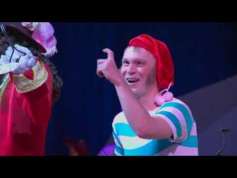 Видео: Новогодний музыкальный спектакль" Питер Пэн: путешествие в Воображалиум"