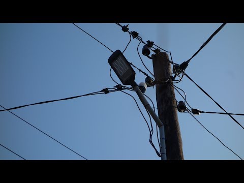 Видео: Консольный светильник. Освещение двора за 50 руб. в месяц