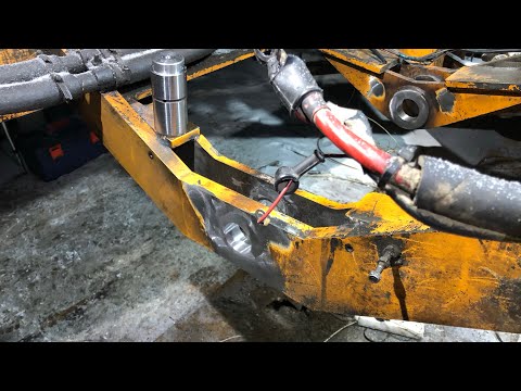 Видео: ФРОНТАЛЬНЫЙ ПОГРУЗЧИК АМКАДОР ВОССТАНОВЛЕНИЕ ОТВЕРСТИЙ В РАМЕ ПОД БАЛАНСИР (КАЧЕЛИ)😎🤟