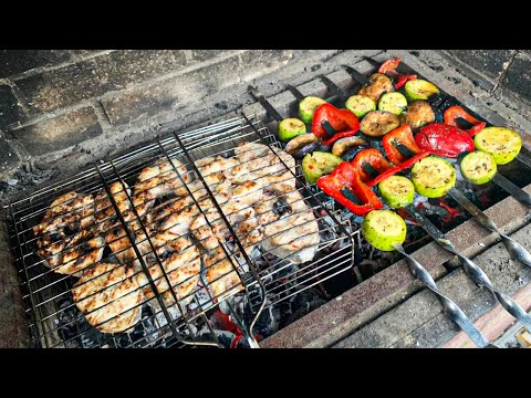 Видео: ШАШЛЫК ИЗ СУДАКА.РЫБА НА МАНГАЛЕ