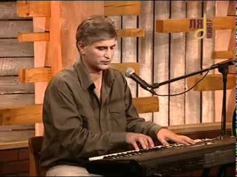 Видео: Мухтар Хардаев - Небо над землей